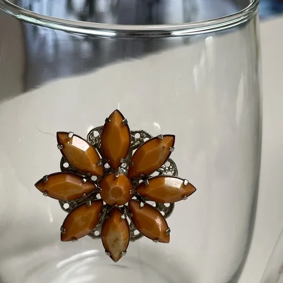 Hand crafted stemless wine glass vintage jewelry embellished crystal enamel - Picture 4 of 7